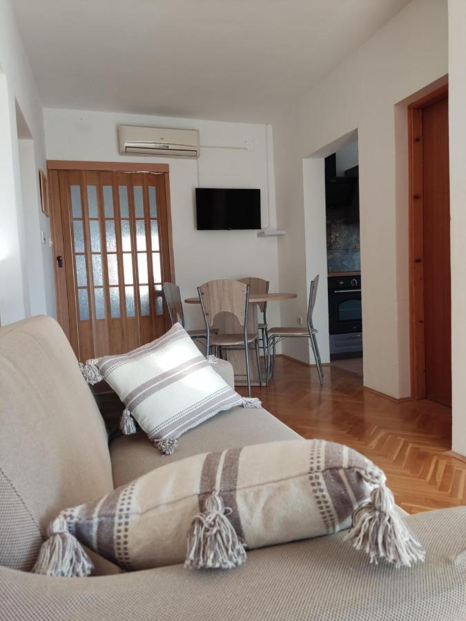 Apartman Car Vir Ngoại thất bức ảnh